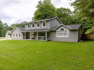 3835 Bellaire Ct, Norton Shores, MI