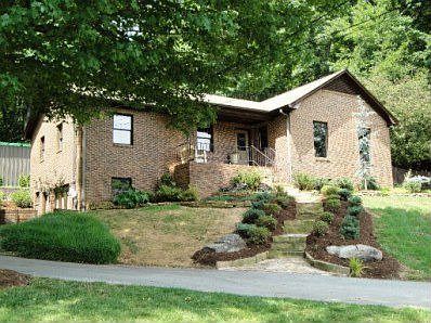 1st image of 6226 Grove Dr
