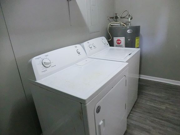3rd image of 1251 North Rd