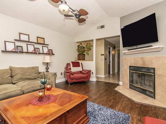 4th image of 7121 Silvermill Dr