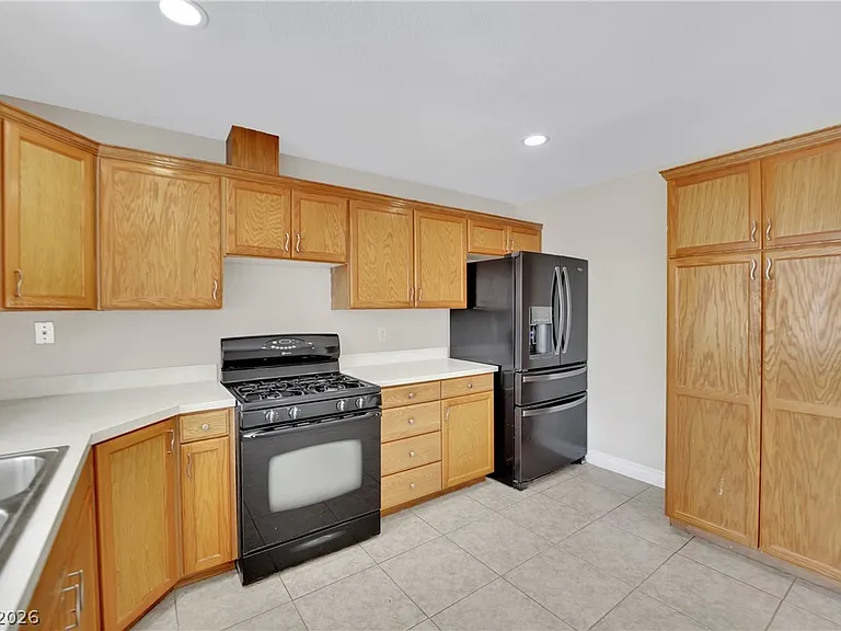7156 Enterprise Dr — Photo 14