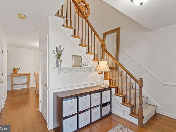 5th image of 532 Tiffany Ct