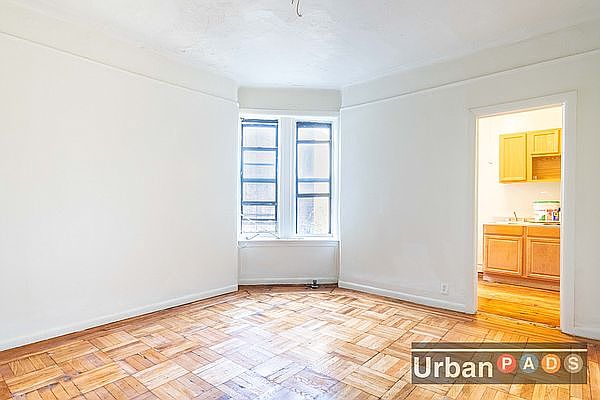1st image of 208 Sullivan Pl #B4