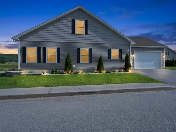 978 Franklin Park West, St. Albans Town, VT 05478