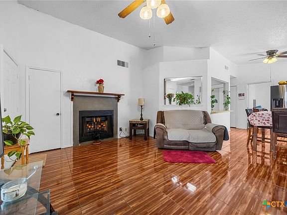 4th image of 3907 London Ln