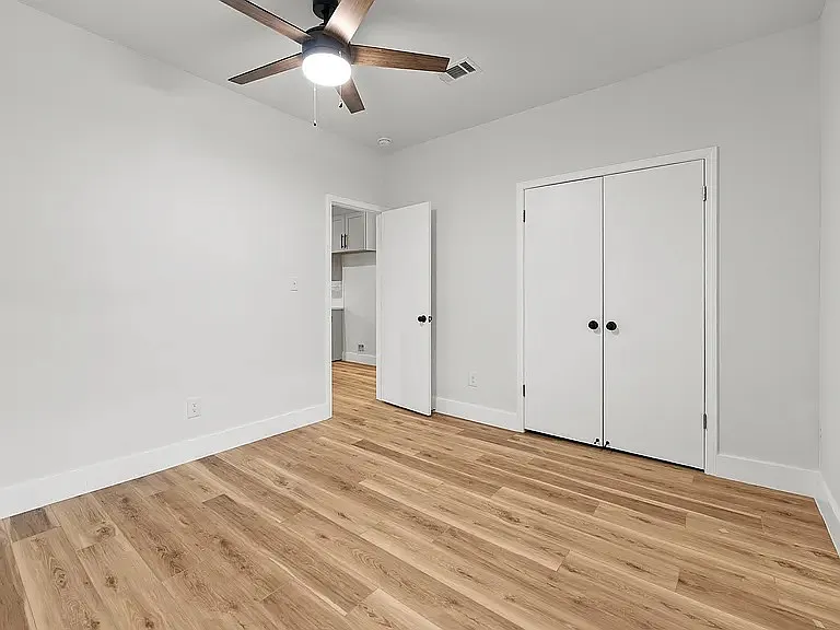 1595 Court Ave — Photo 8