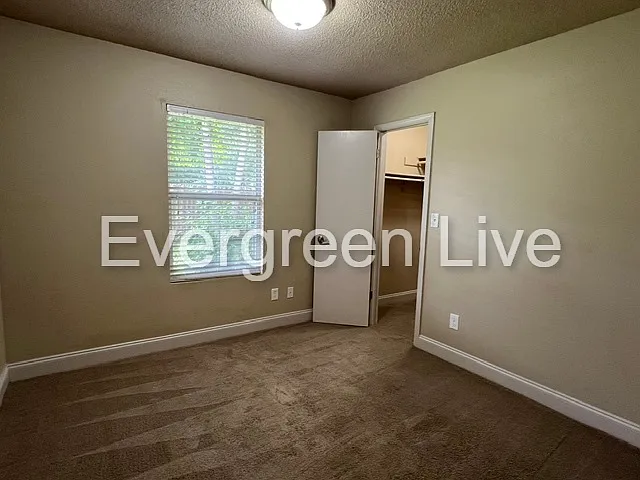 111 Barnsbury Ct — Photo 19