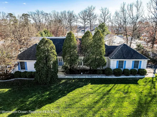 121 Heatherington Court, Lanoka Harbor, NJ 08734