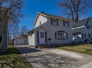 117 Parkview Ter, Rochester, NY 14617