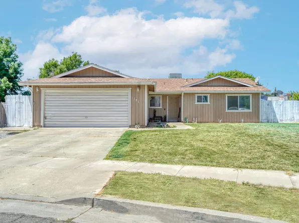1184 Sparrow Dr, Hanford, CA 93230