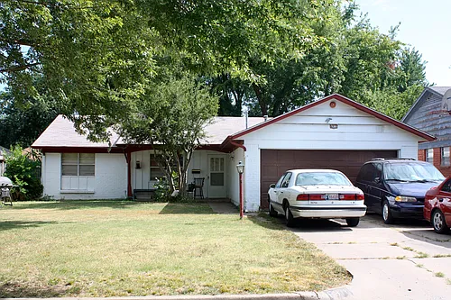 6970 E 15th Pl Photo 1