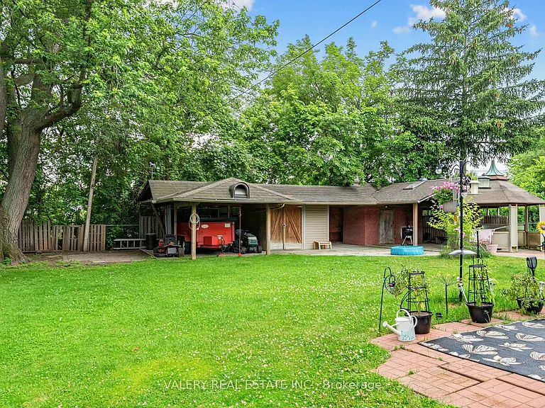 1366 Applewood Rd #MAIN — Photo 18