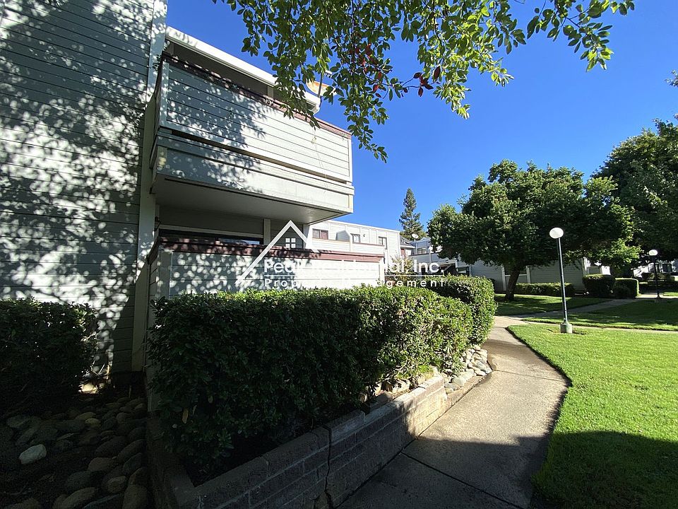 2nd image of 7401 Auburn Oaks Ct APT J