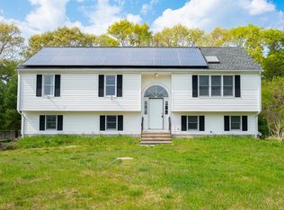 201 Elm St, Halifax, MA 02338