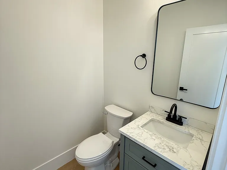 1448 Lexington Ave #A — Photo 9