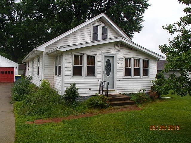 1st image of 517 W Berry Ave