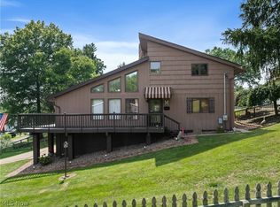 112 South St, Saint Clairsville, OH 43950