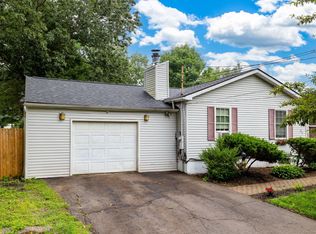 31 Hilltop Rd, Meriden, CT 06451