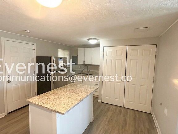 5th image of 1423 Marty Dr