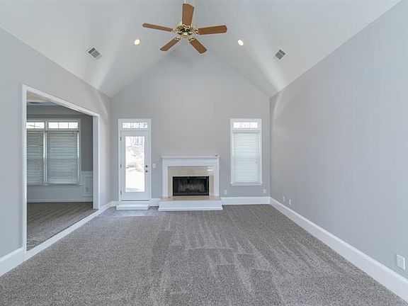 3rd image of 1241 Lochshyre Way