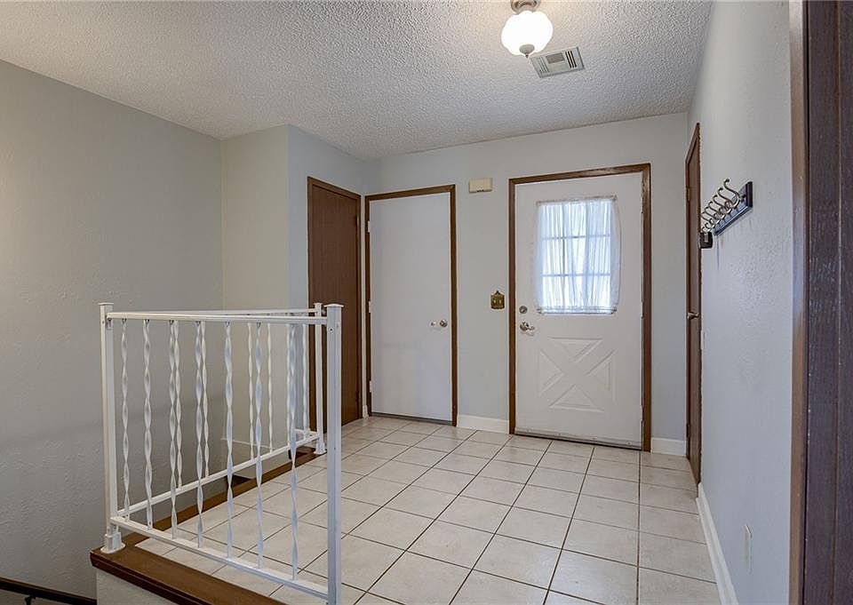 5617 N Mayview Ave, Kansas City, MO 64151 Zillow