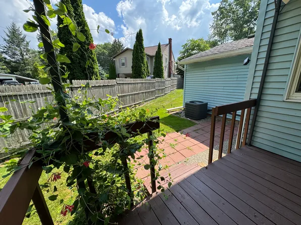 3055 17th St NW #3055, Canton, OH 44708