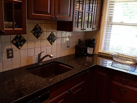 5th image of 2632 Whitewood St