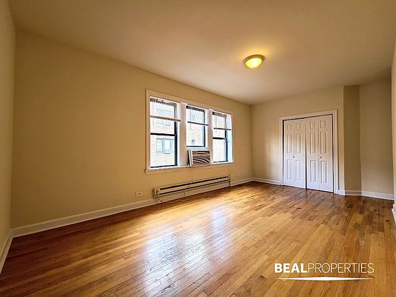 2nd image of 3720.5 N Pine Grove Ave #E2