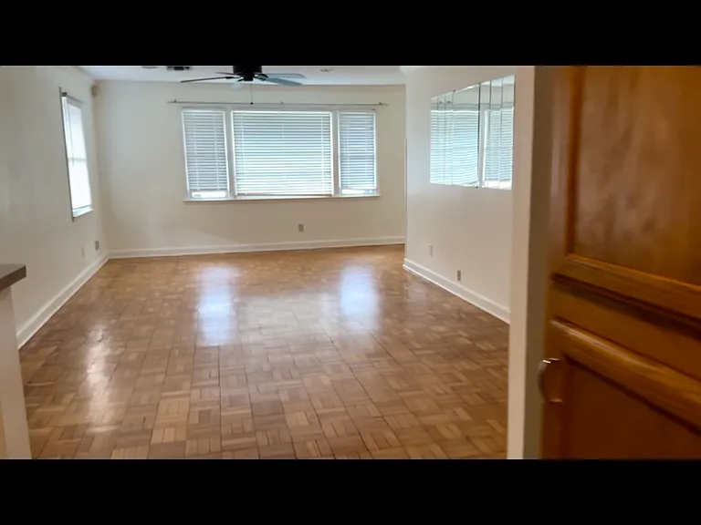 4436 Chalfant Dr — Photo 9