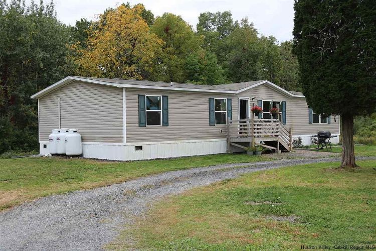 1st image of 1084 Kings Hwy