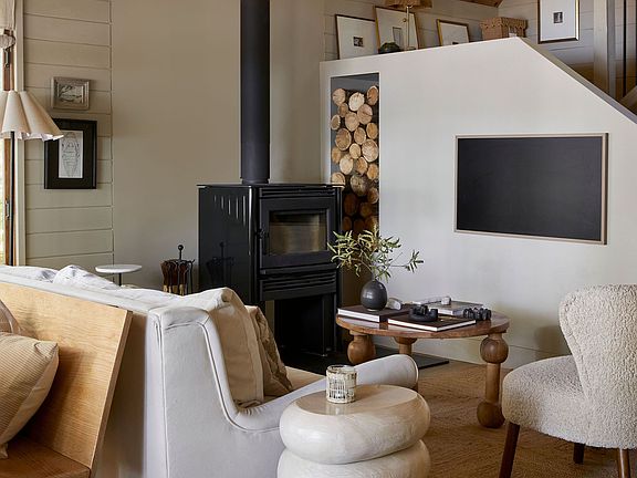 3rd image of 1036 Barbara Rd