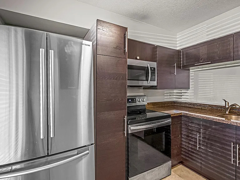 2700 S Oakland Forest Dr #305 — Photo 13