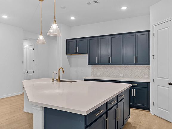 9918 Red Knot Street Interior Image 5