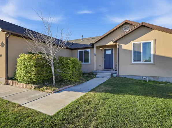 1101 E Searle Ln N, Eagle Mountain, UT 84005