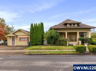 206 S 15th St, Philomath, OR 97370