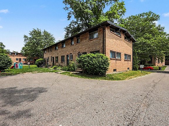 4th image of 1239 Northfield Ave NE