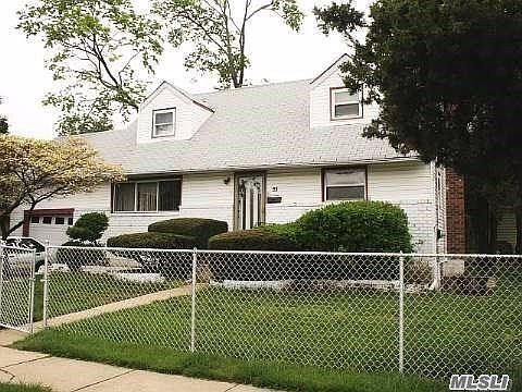 2nd image of 95 Thorne Ave