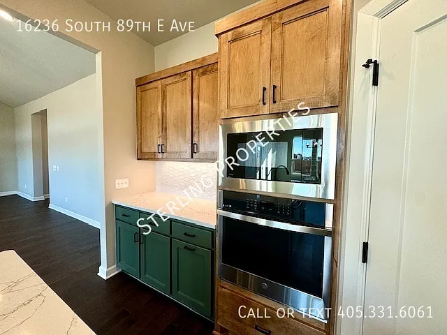 16236 S 89th East Ave — Photo 18