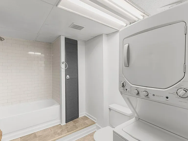 Ramsay Apartments — Photo 13