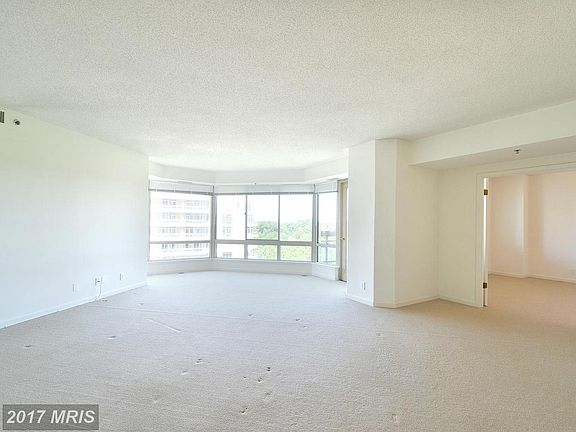 3rd image of 5600 Wisconsin Ave #11402