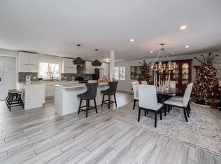 10498 Ricardo Rd, Clive, IA 50325