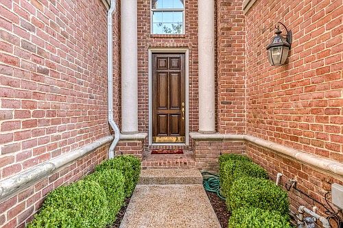 4th image of 4342 Castle Rock Ct
