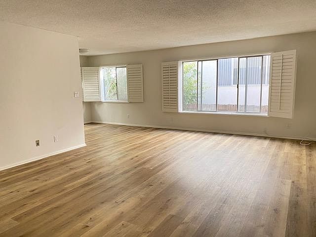 1st image of 529 California Ave #3