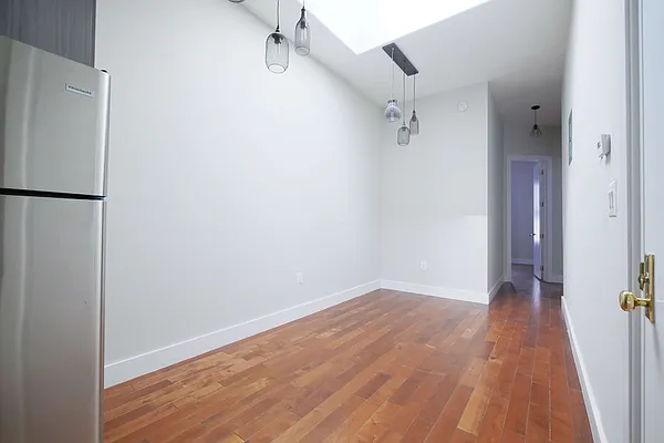 Rented by Osric Management LLC | media 6