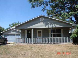 1011 W Persimmon St, Rogers, AR 72756