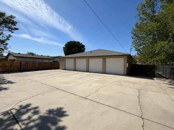 58802 Barron Rd #D, Yucca Valley, CA 92284