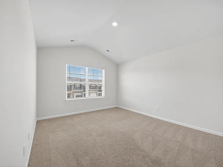 1175 Evelynnview Ln — Photo 34