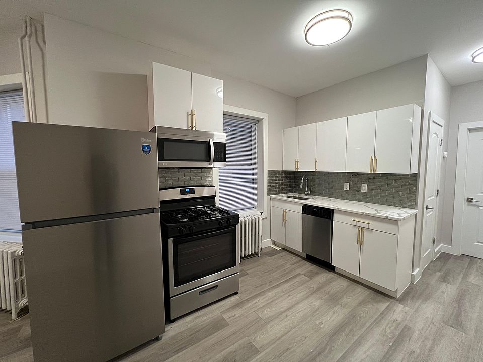 2nd image of 145 Lafayette St #2