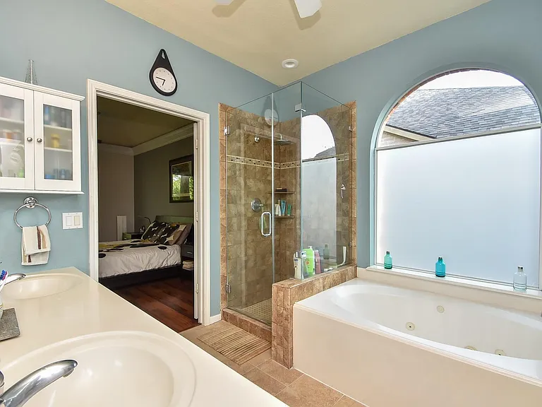 1211 Deerbrook Dr — Photo 20