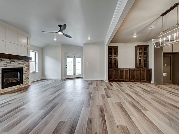 7th image of this home